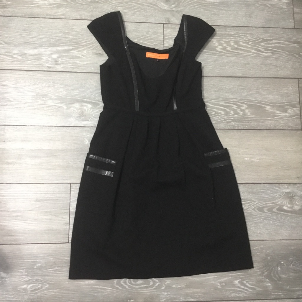 Cynthia Steffe Sleeveless Little Black Dress With Pockets Size 6